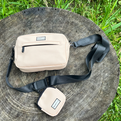 Sac à bandoulière pour chien – pochette à friandises & distributeur intégré 🍁